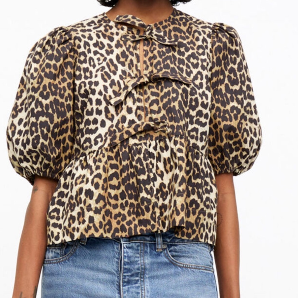 Ganni Cotton Poplin Peplum Bow Tie Top - Picture 2 of 8